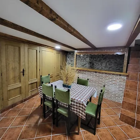 El Refugio De Gredos شاليه