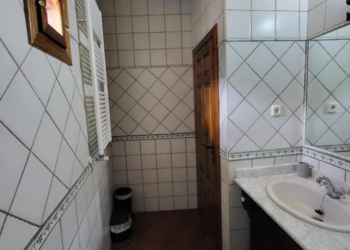 El Refugio De Gredos Domek alpejski *